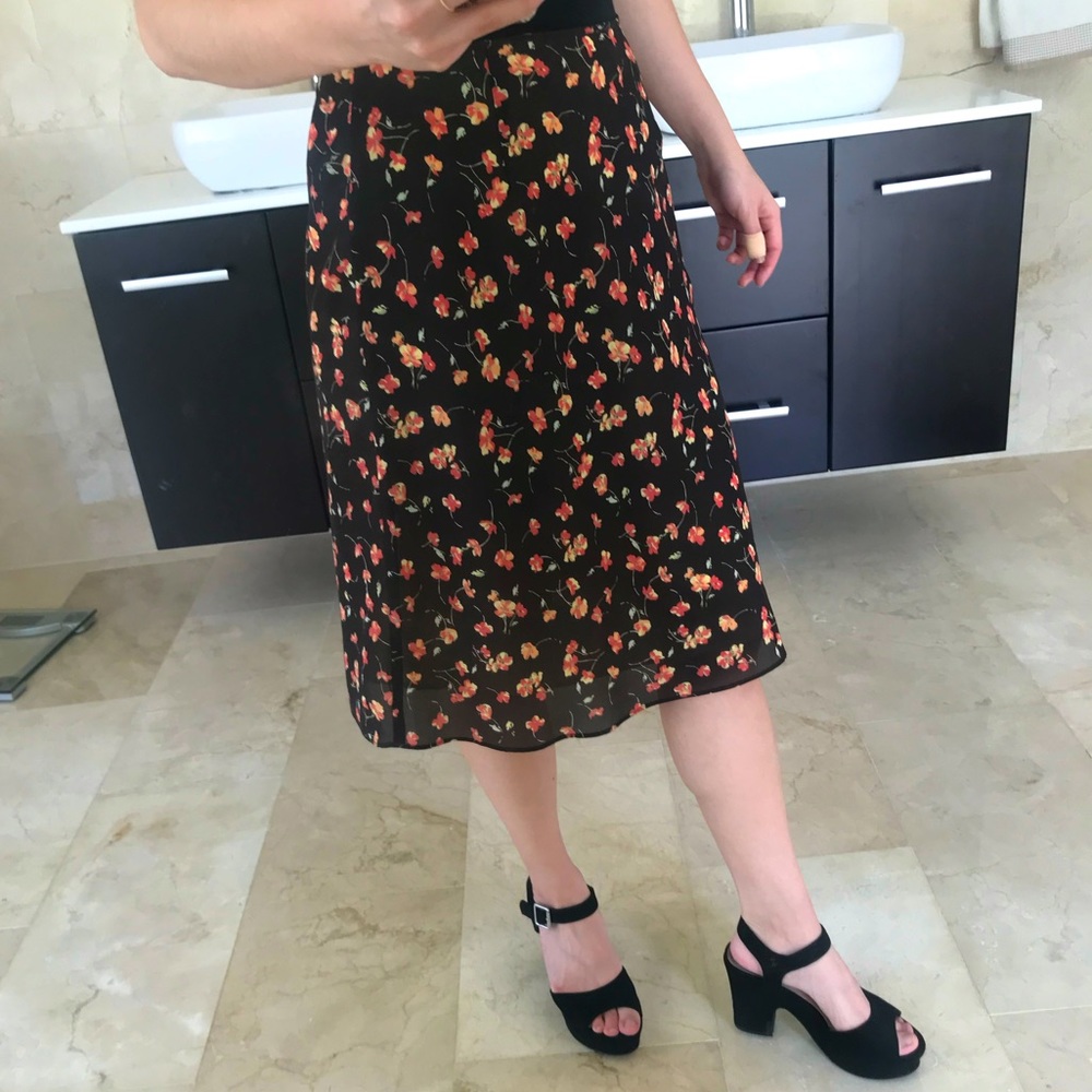 Ann Taylor Floral Pencil Skirt
